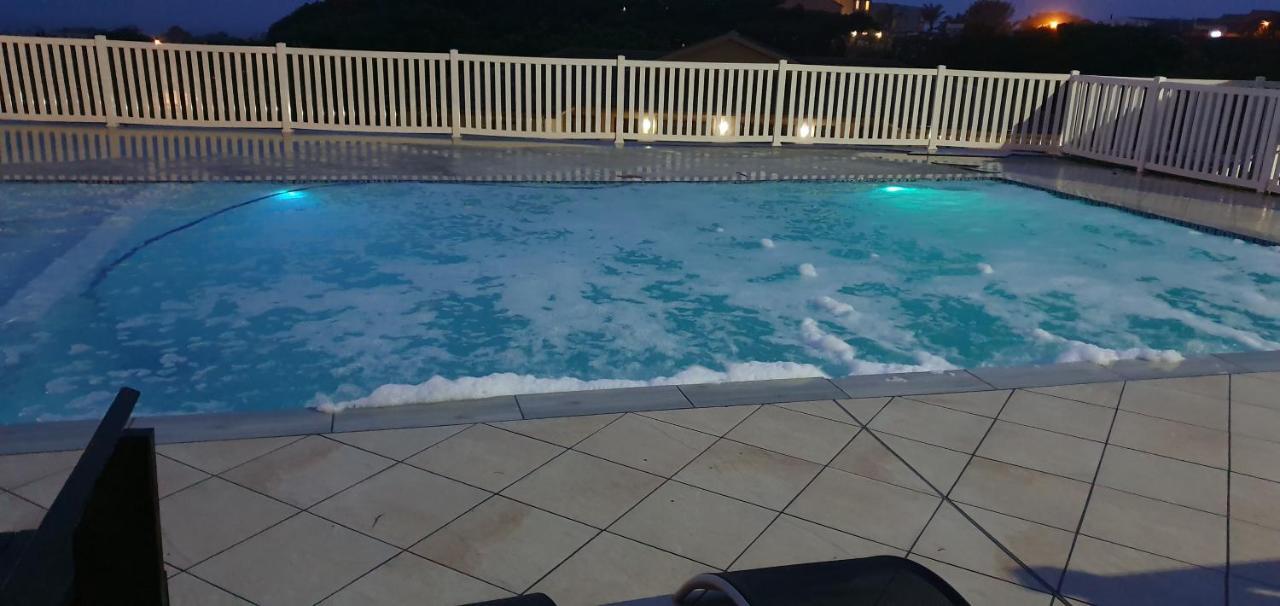 Falling Waters Guest House Margate Bagian luar foto