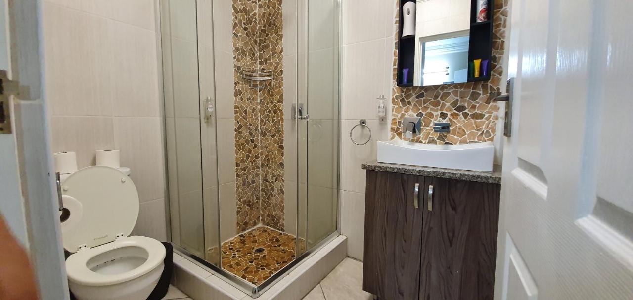 Falling Waters Guest House Margate Bagian luar foto
